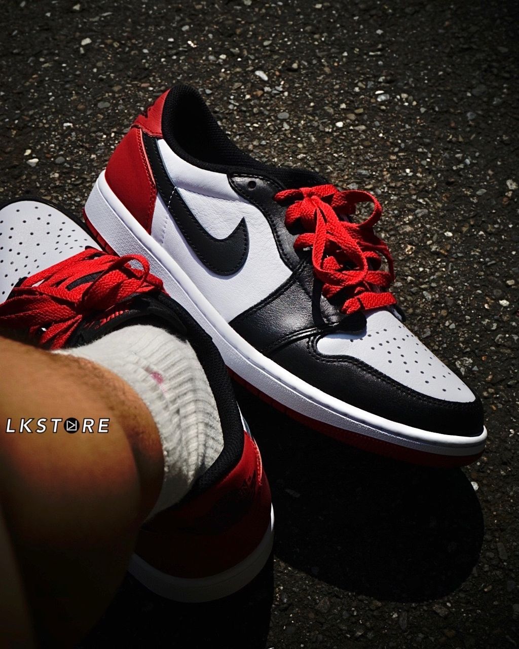 Air Jordan 1 Low OG Black Toe 黑腳趾紅白芝加哥CZ0790-106 / CZ0858