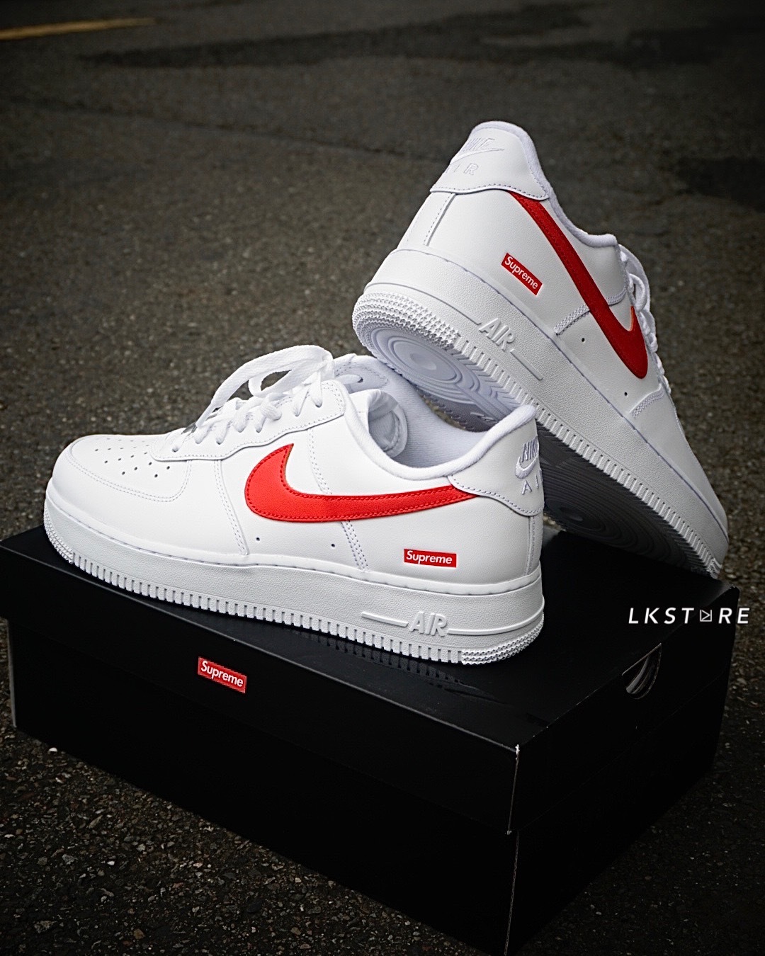 激レア‼︎NIKE af1×supreme エアフォース1上海限定 【公式通販】