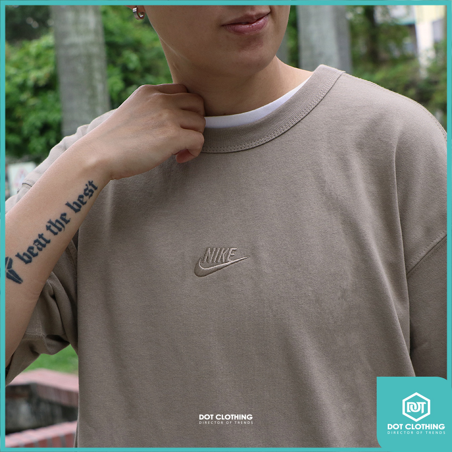 NIKE中間刺繡重磅短T-9