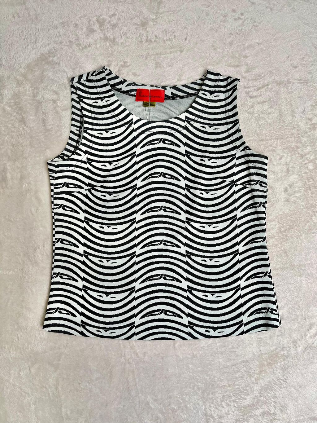 WhatsApp Image 2025-11-19 at 16.16.04 (1)