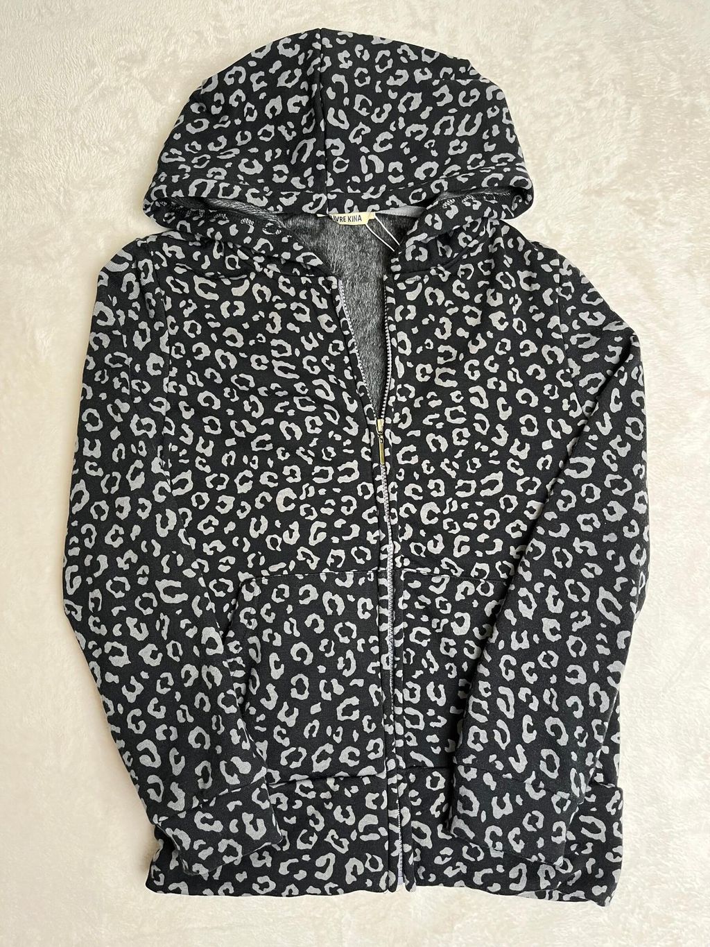 WhatsApp Image 2025-11-27 at 16.20.00 (1)