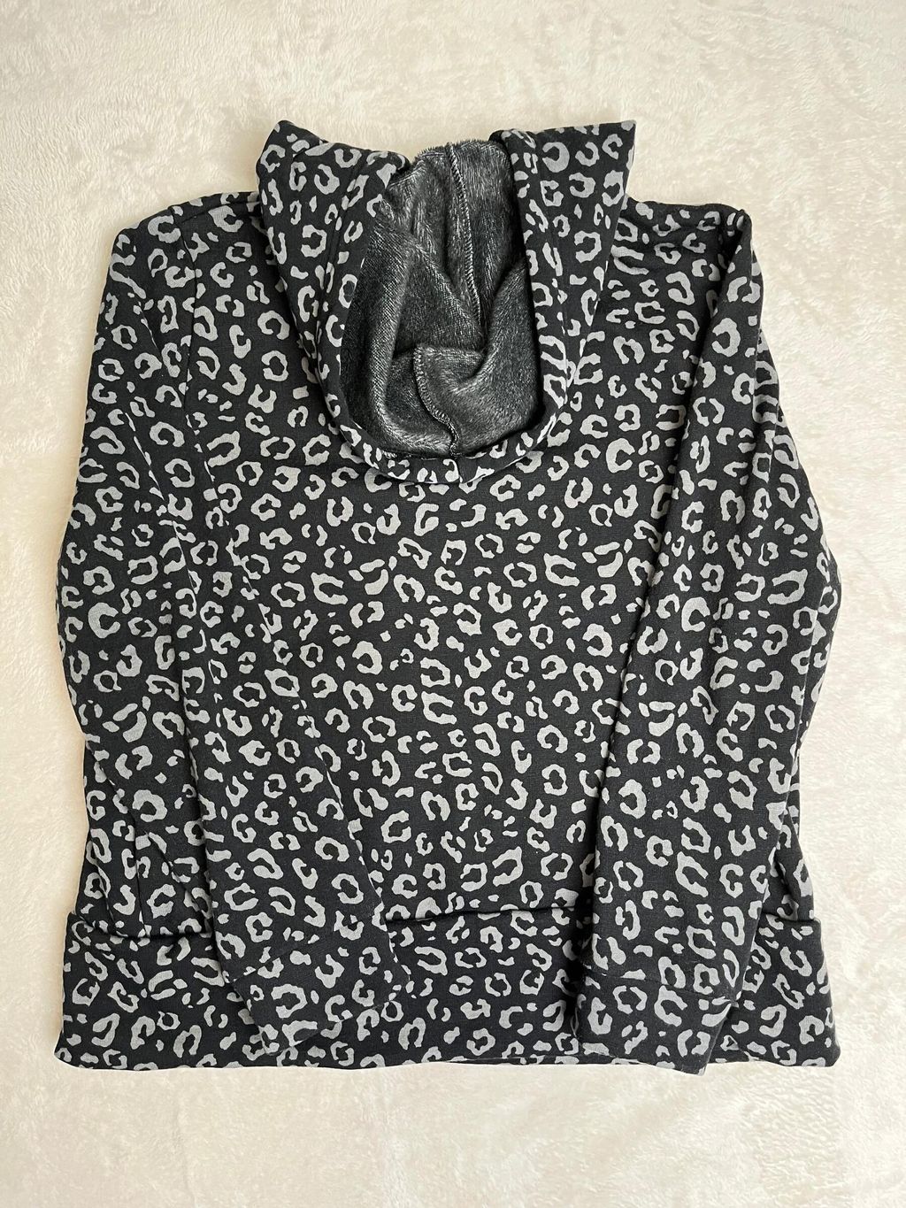 WhatsApp Image 2025-11-27 at 16.20.00 (2)