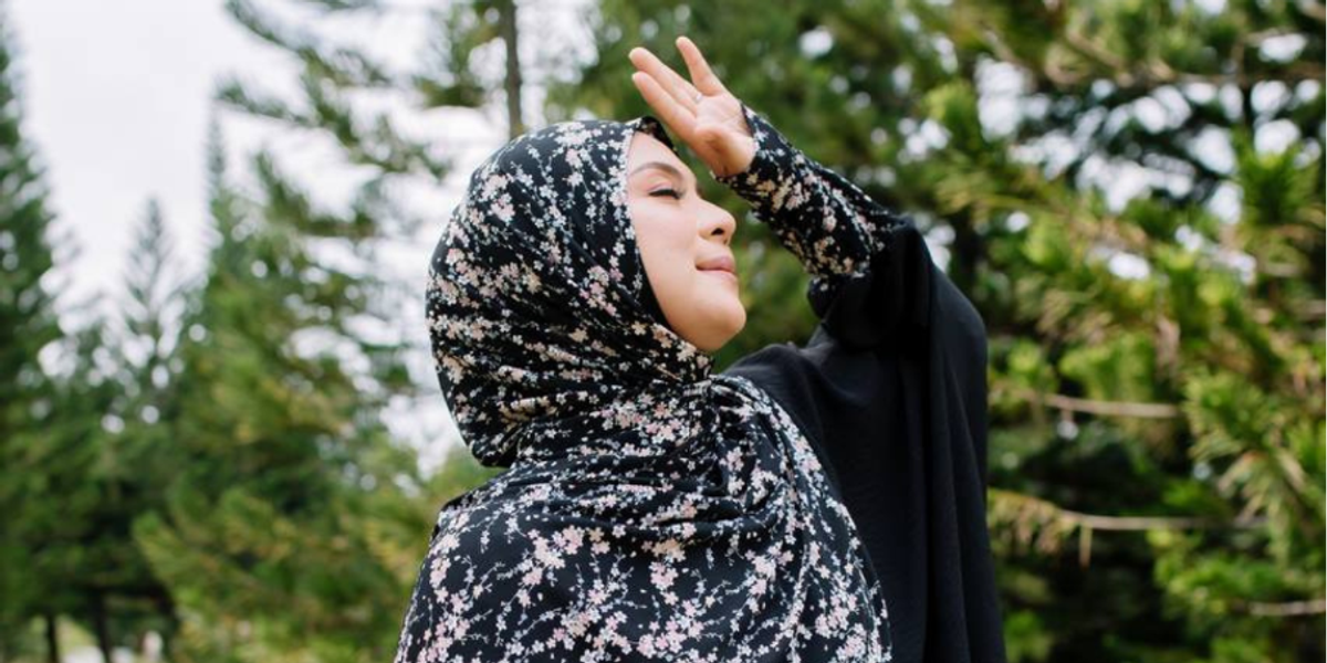 Blouse Muslimah: Jatuh Cinta Dengan Brand Mily Maryam!