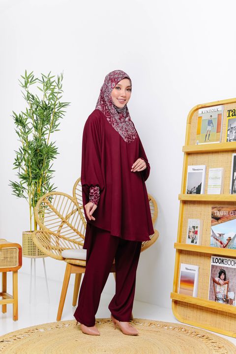 BsafiyahMaroon.JPG