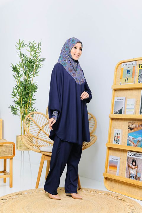 BSafiyahBlueBlack.JPG