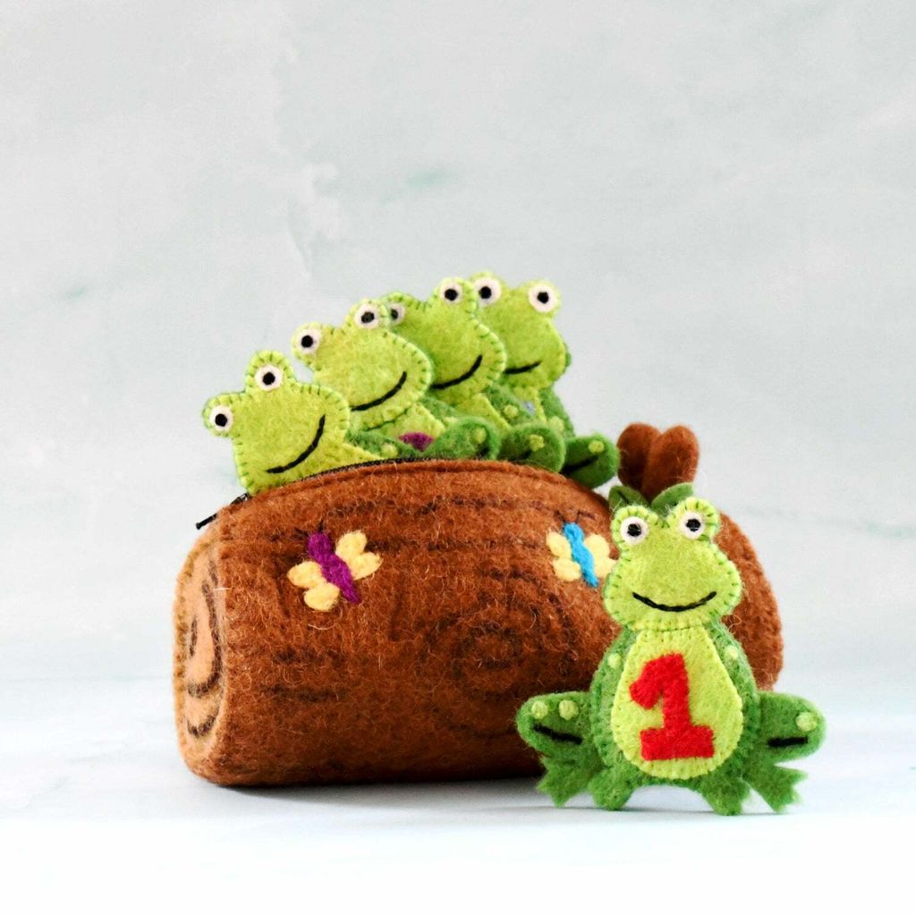 five-little-speckled-frogs-finger-puppets-4_1500x.jpg