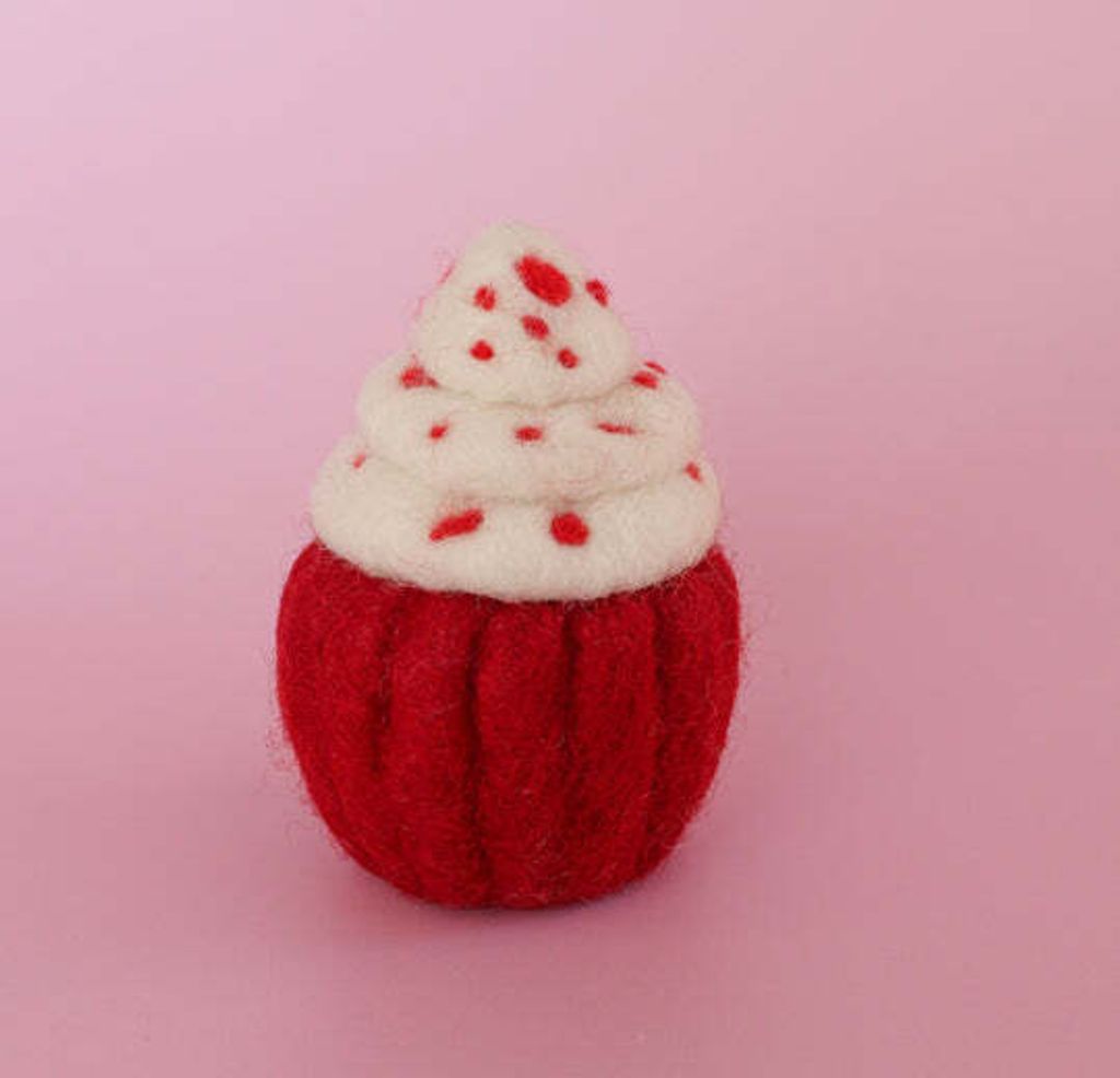 red velvet cupcake 1