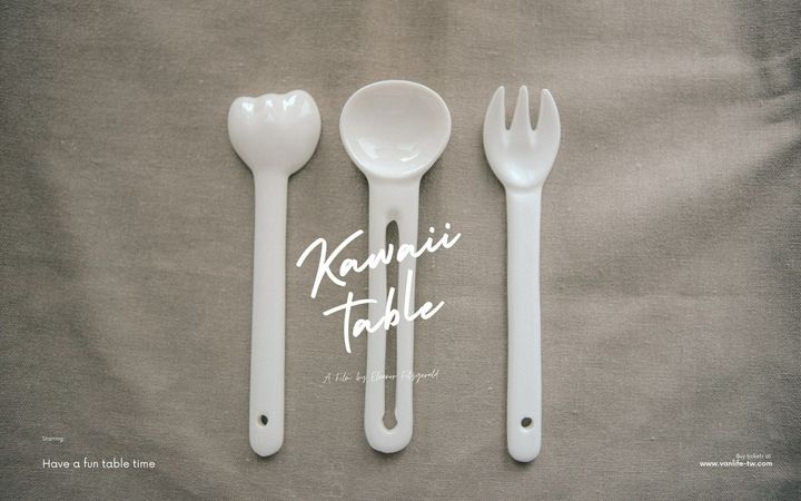 Kawaii table.jpg