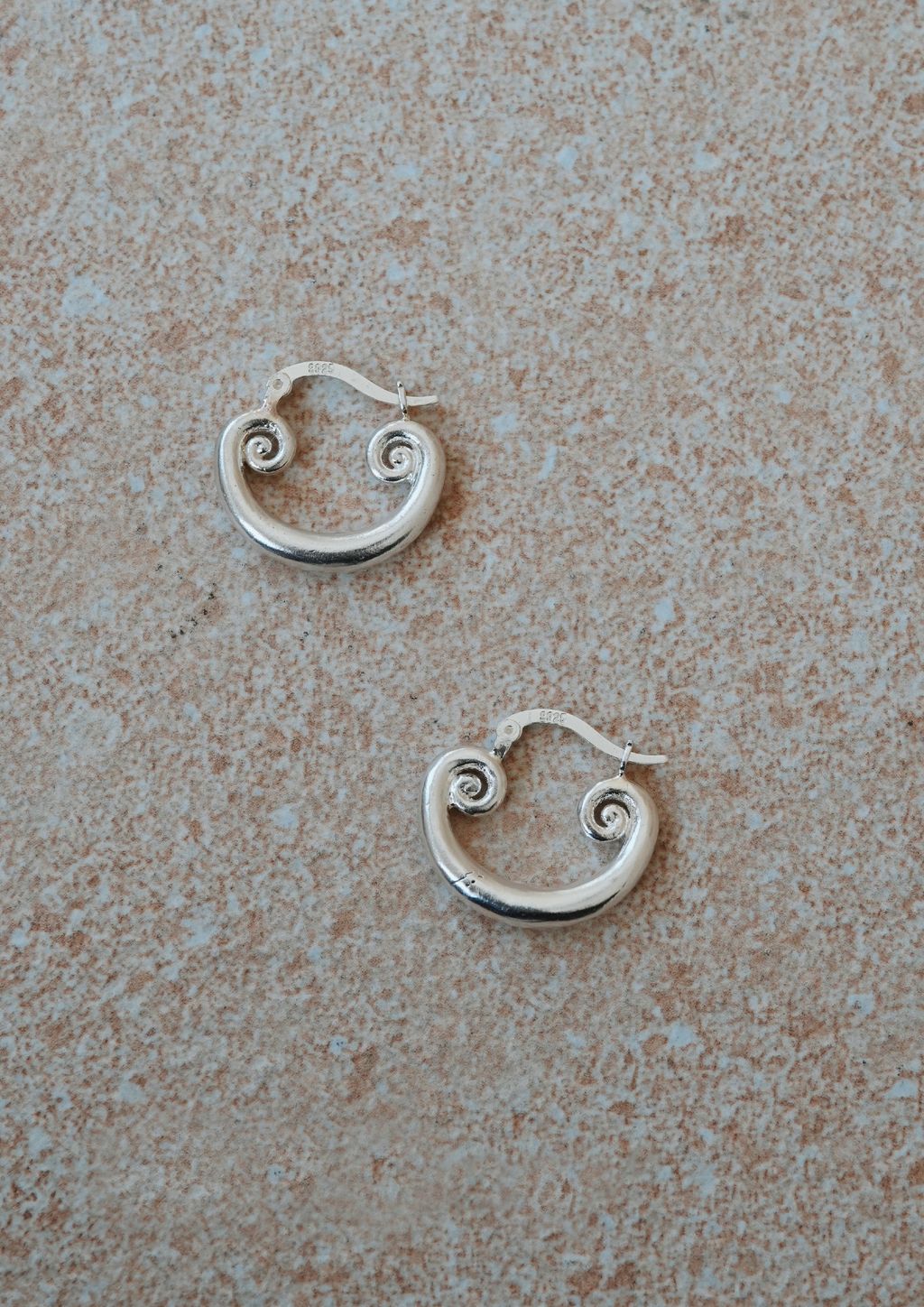 66B144A0-77EF-419C-AB57-09C8AD6006FC