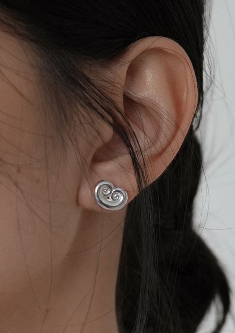 05F5E032-2207-43EB-9A65-F4A43D7924D1