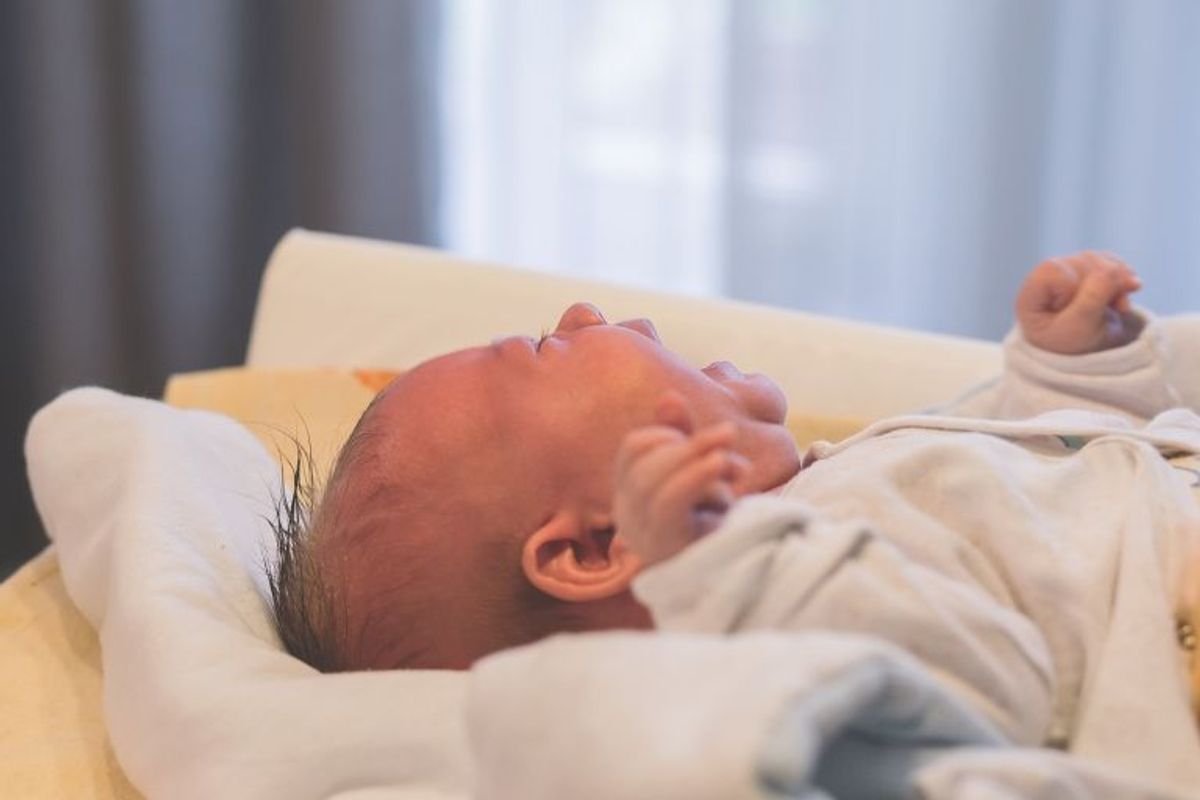 Apakah yang anda perlu lakukan jika bayi anda demam