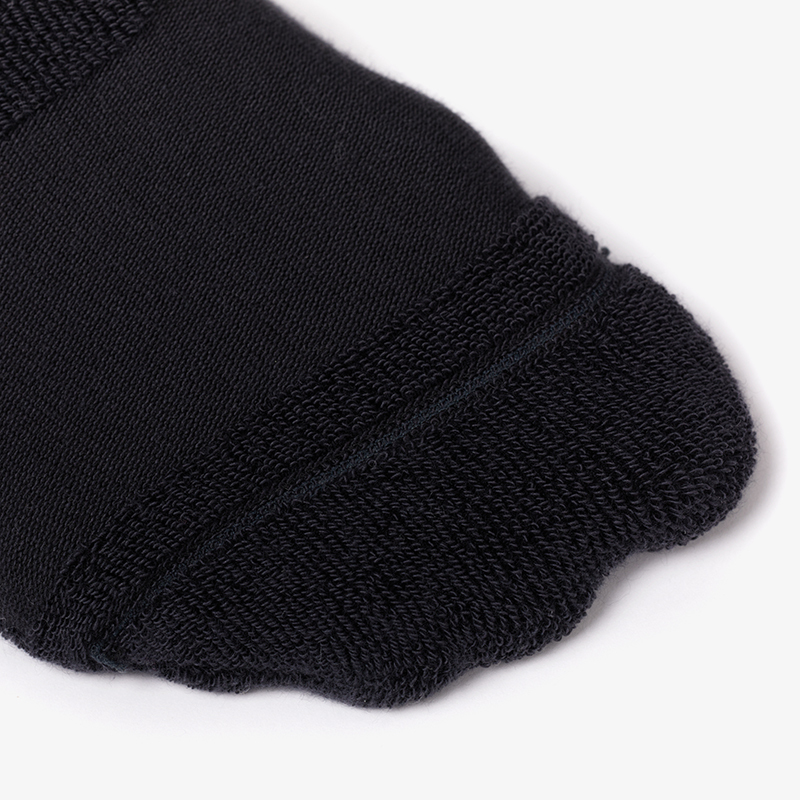 GOODPAIRSOCKS_DOUDOU_SOCKS_MALAYSIA_BLACK_GKP001-A-CHC_closeup_02.jpg