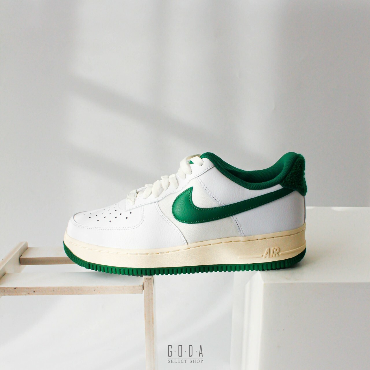 下殺68折) NIKE AIR FORCE 1 復古奶油底仿舊白綠DO5220-131 – GODA 夠