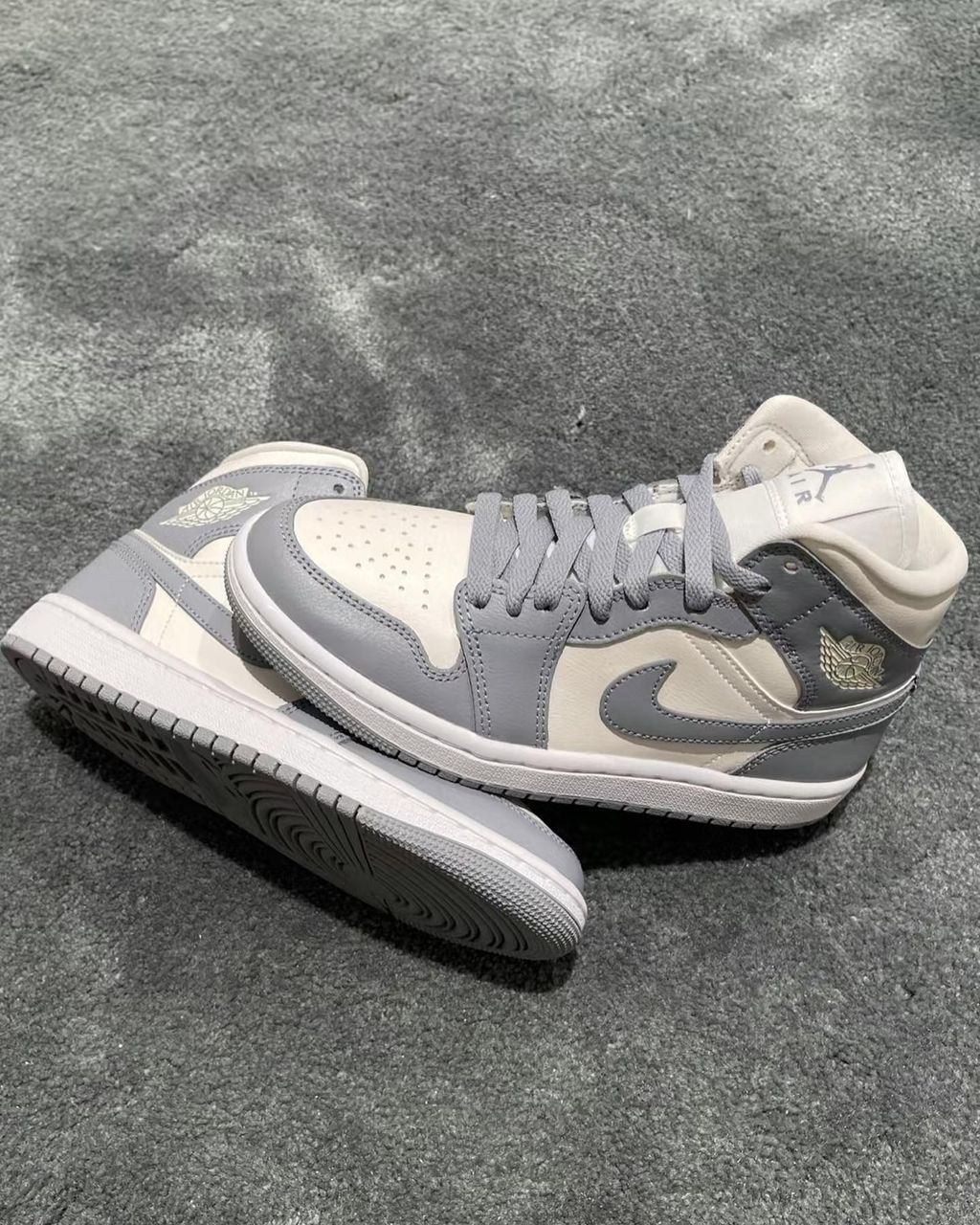 部分現貨) AIR JORDAN 1 MID GREY SAIL 小DIOR 2.0 灰白高筒BQ6472-115