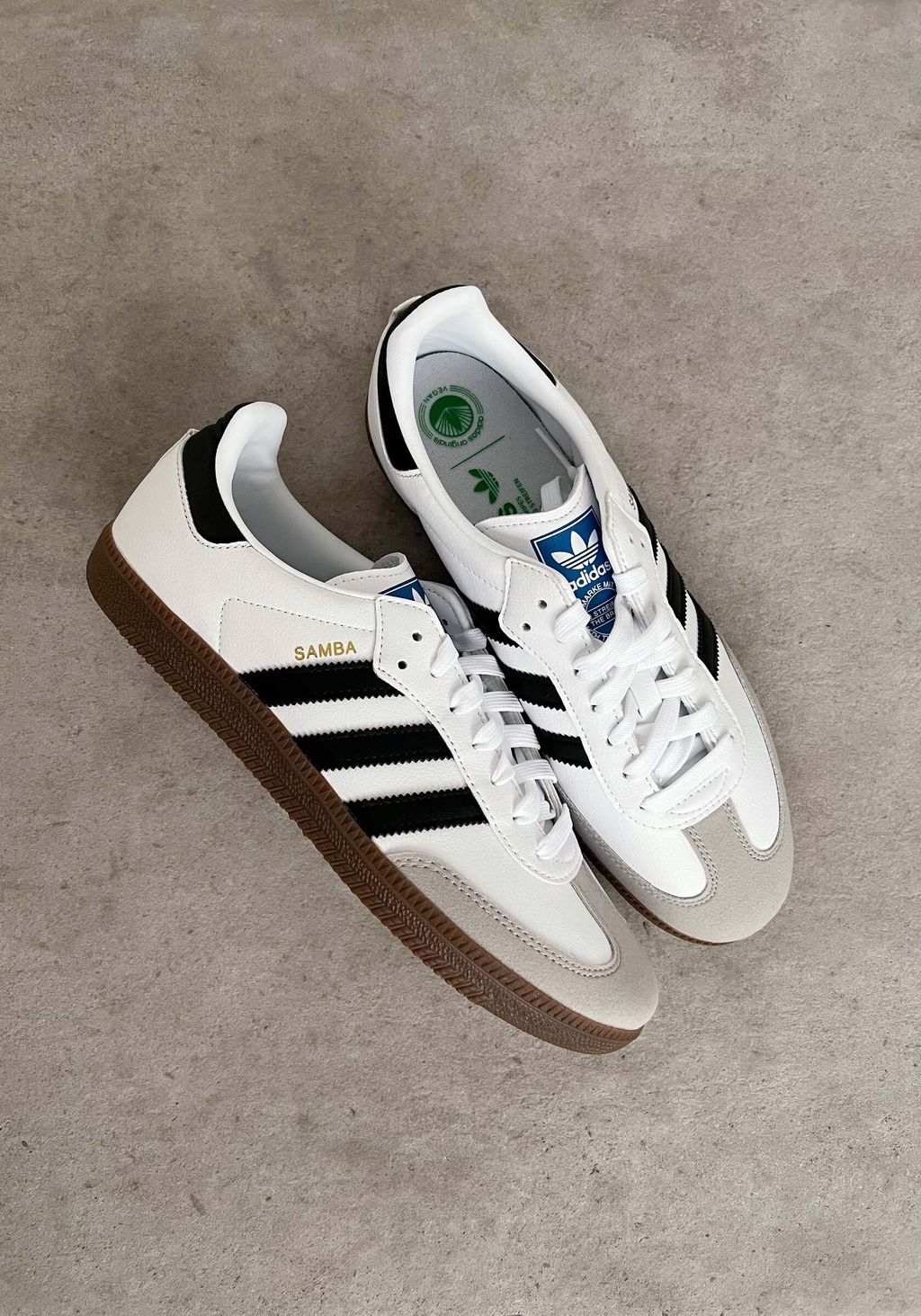 現貨) ADIDAS ORIGINALS SAMBA 白黑桑巴鞋德訓鞋復古經典時尚潮流必備