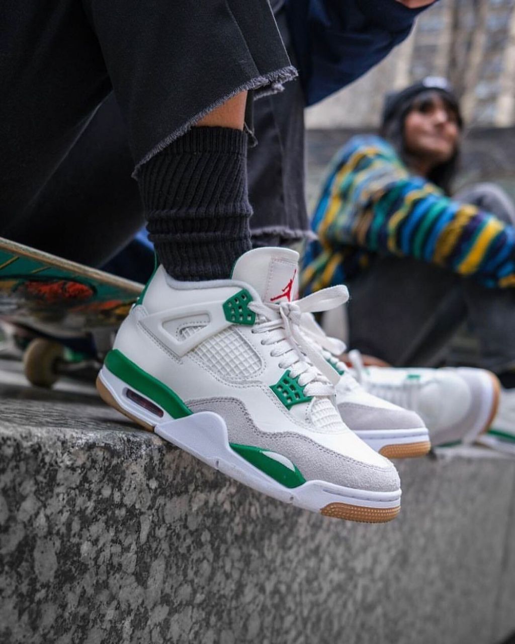 自家聯名) NIKE SB X AIR JORDAN 4 PINE GREEN 松綠色向兩名代表人物