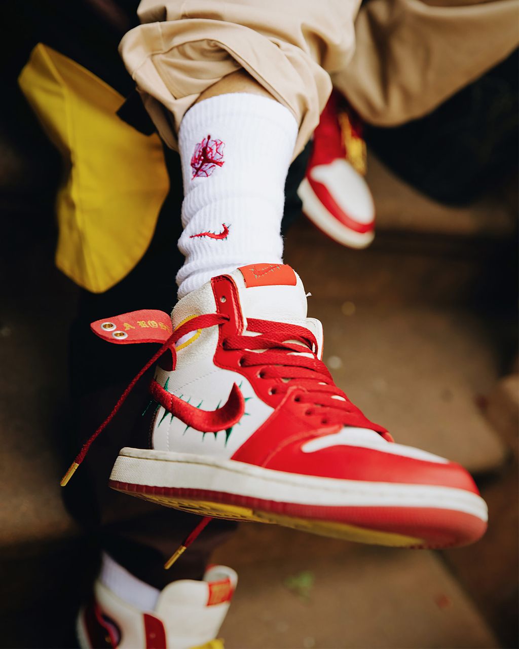 聯名款) TEYANA TAYLOR X AIR JORDAN 1 ZOOM CMFT 2 WMNS 荊棘玫瑰紅