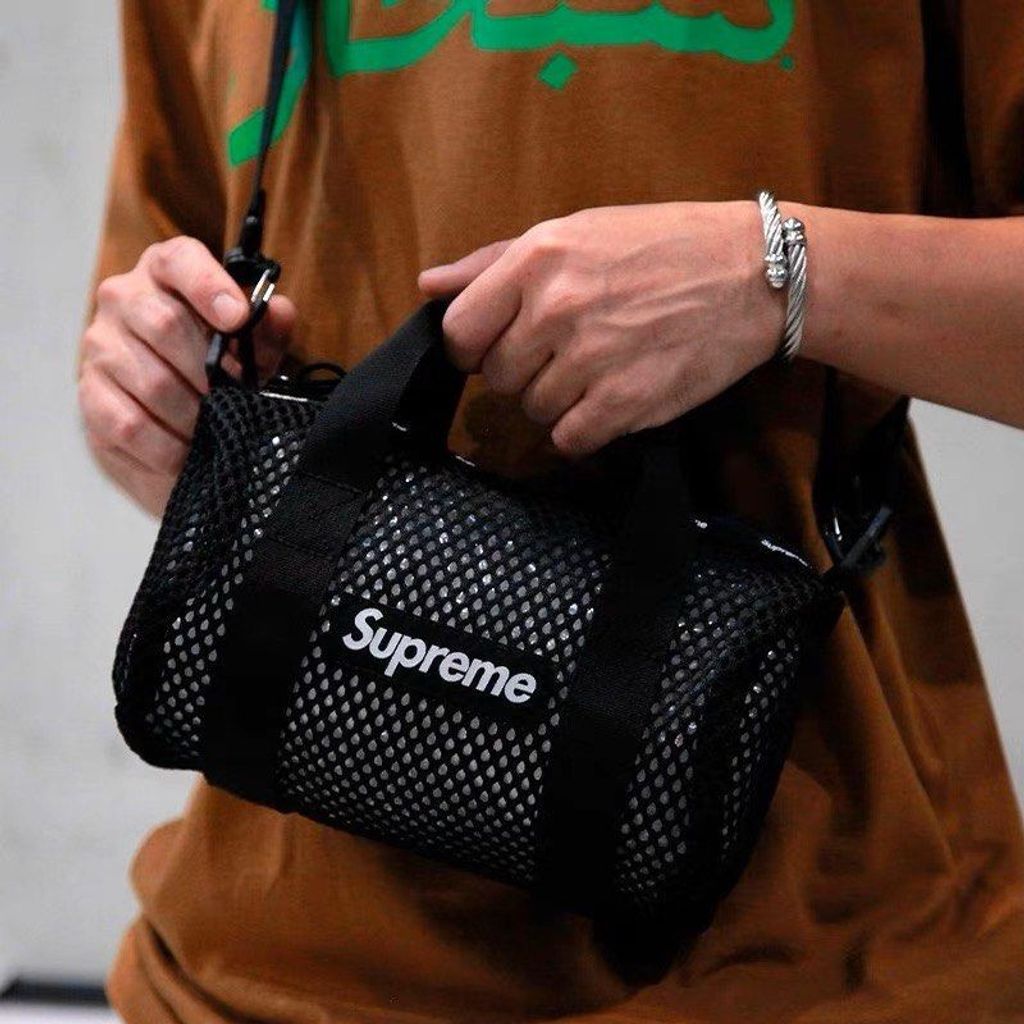 SUPREME MESH MINI DUFFLE BAG SS23 洞洞小包鏤空肩包(白紅/綠黑/豹紋/黑) 四色– GODA 夠搭選貨商店, 限量球鞋, 專業選貨店