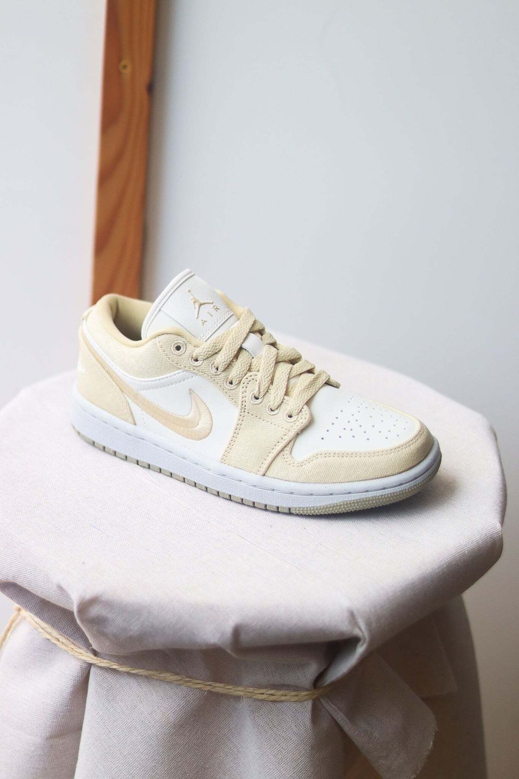 新色報到) AIR JORDAN 1 LOW SE TEAM GOLD 奶油米黃女鞋男女尺寸FN3722