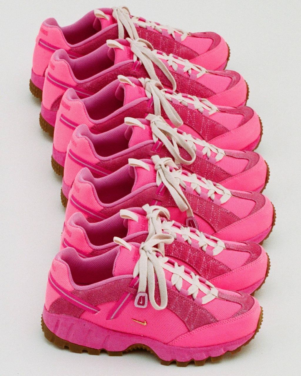 聯名款) JACQUEMUS X NIKE AIR HUMARA LX PINK FLASH Y2K風格芭比粉女