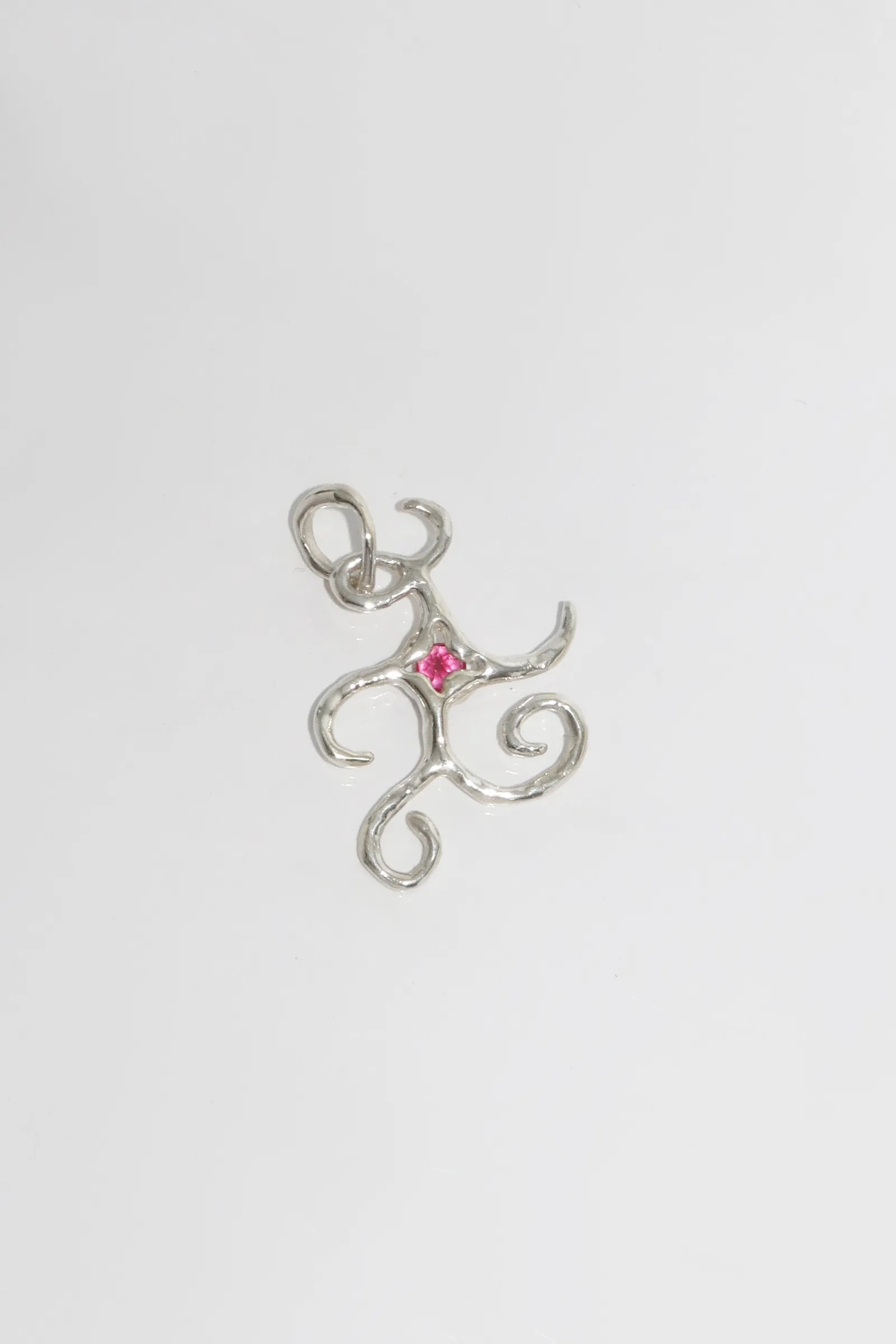 dancing star pendant1