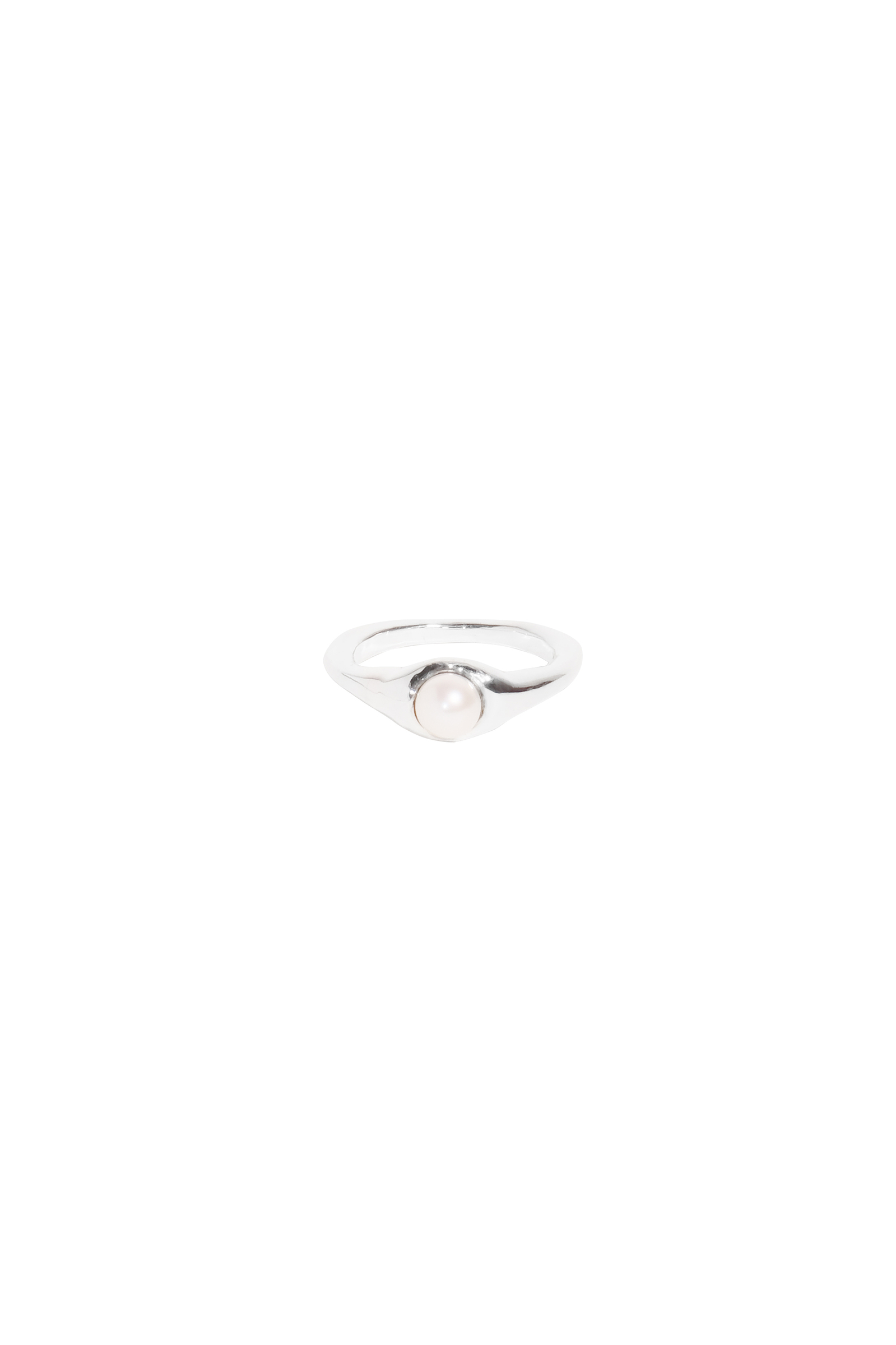 Pearl Maiden Ring s1