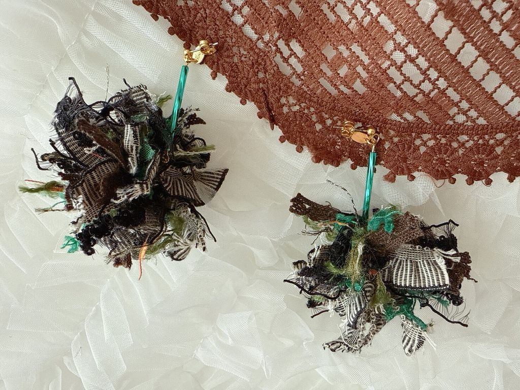 LINE_ALBUM_｛雪境光頌｝11月聯名新作登場_251113_7