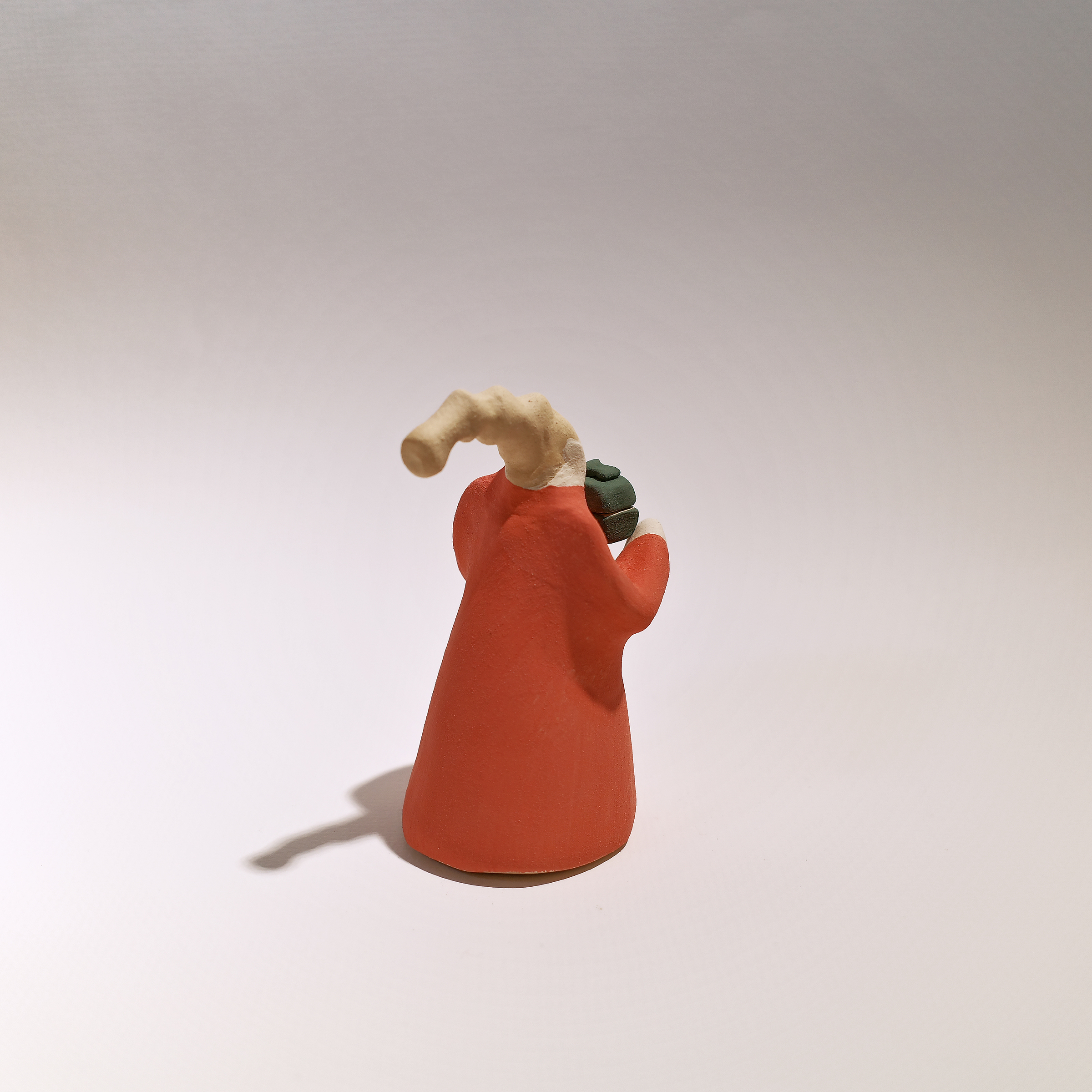 R0005890