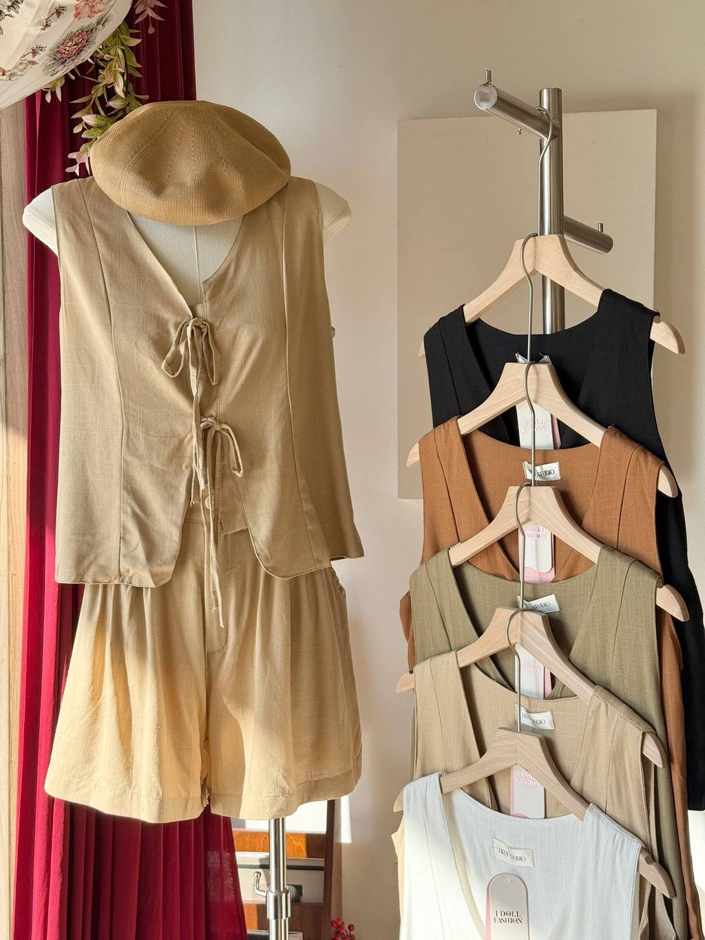 photo_6147728974348488291_w