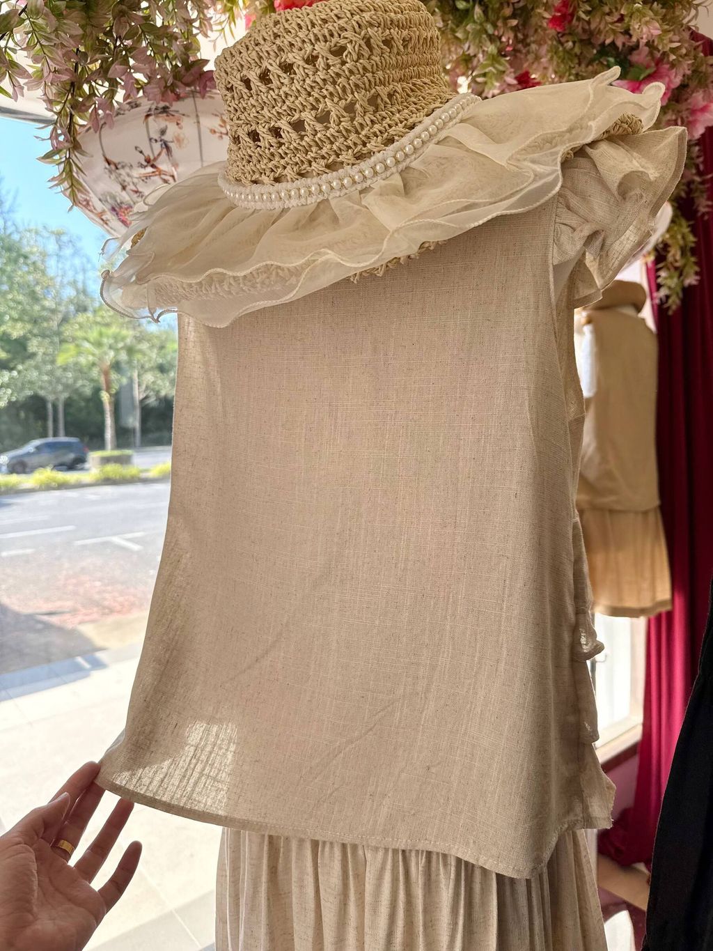 photo_6147728974348488329_w