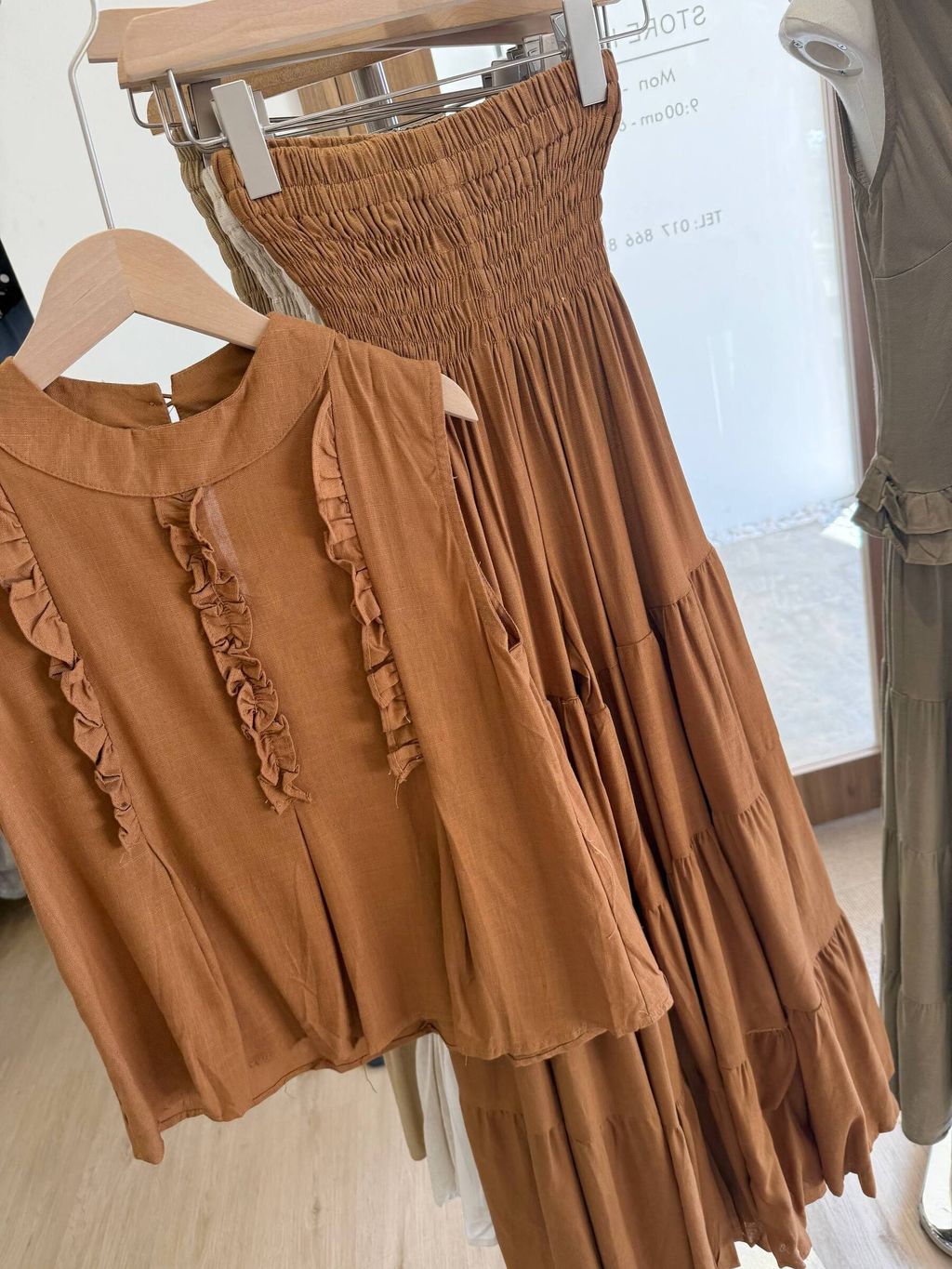 photo_6147728974348488497_w