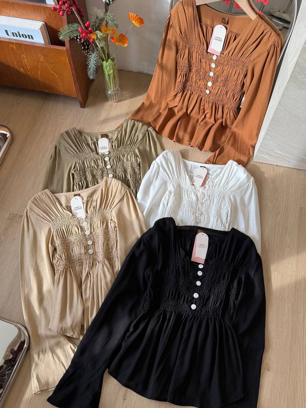 photo_6158761319402770092_w