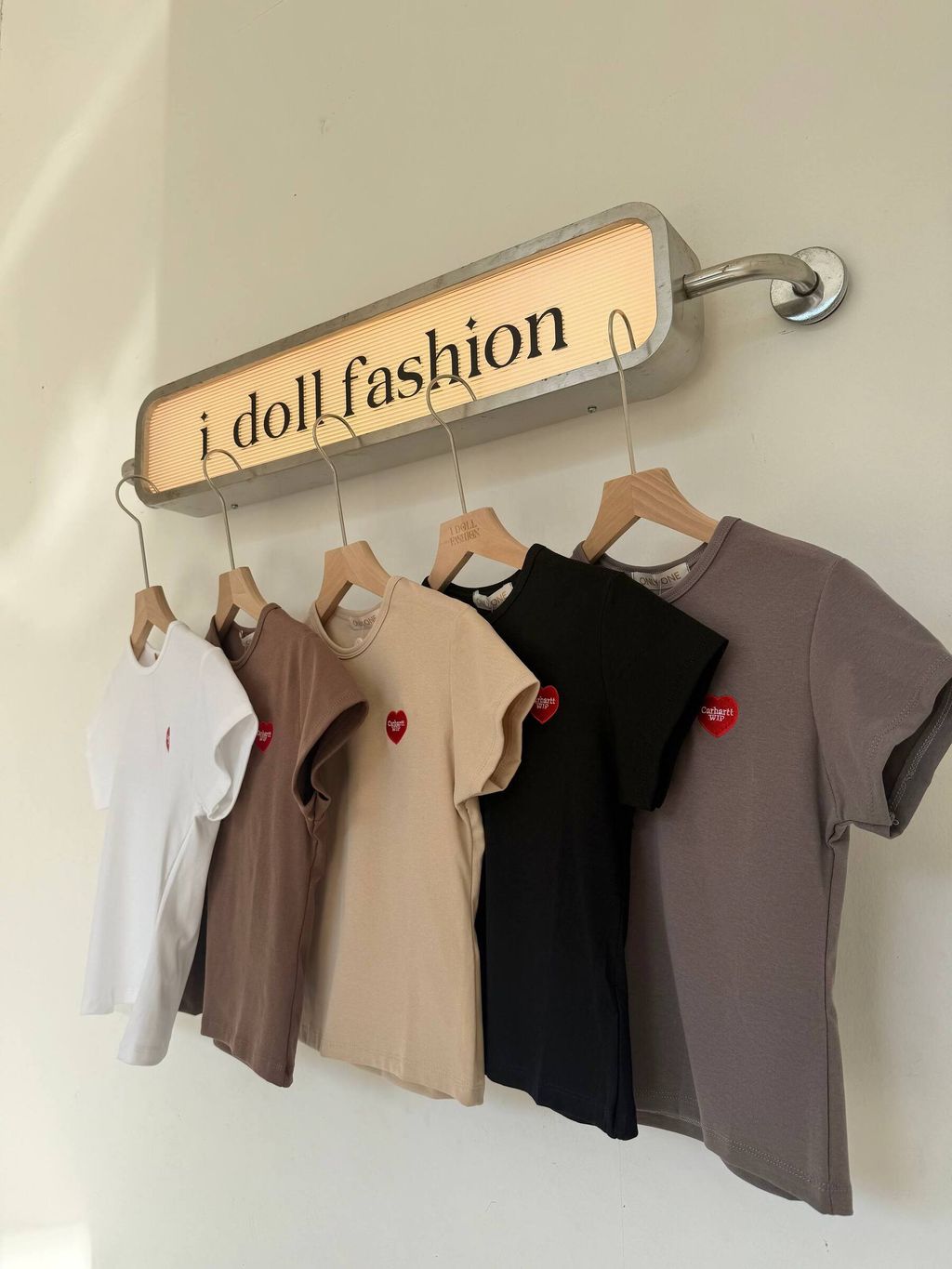 photo_6168013215829266296_w