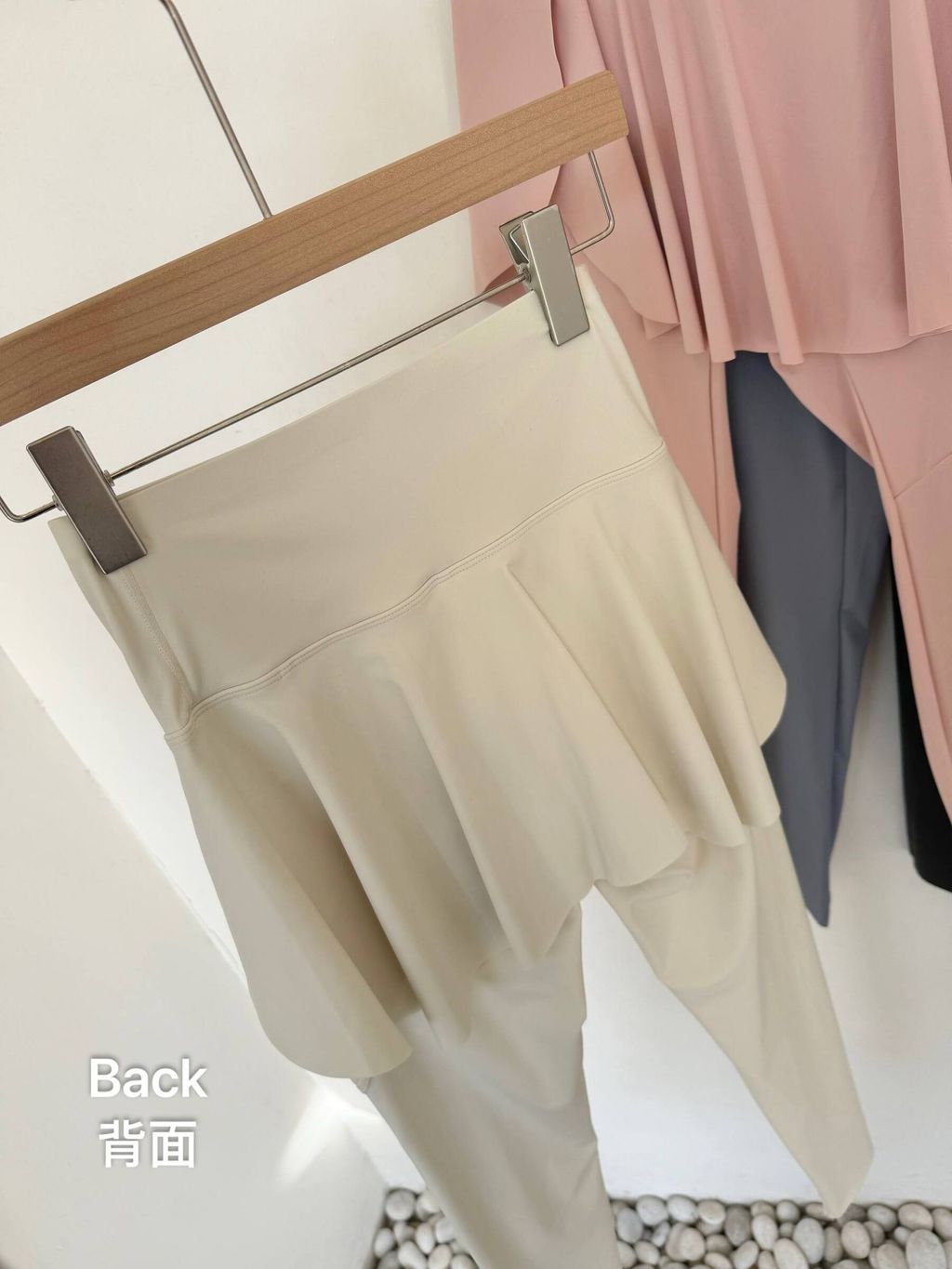 photo_6168013215829266314_w