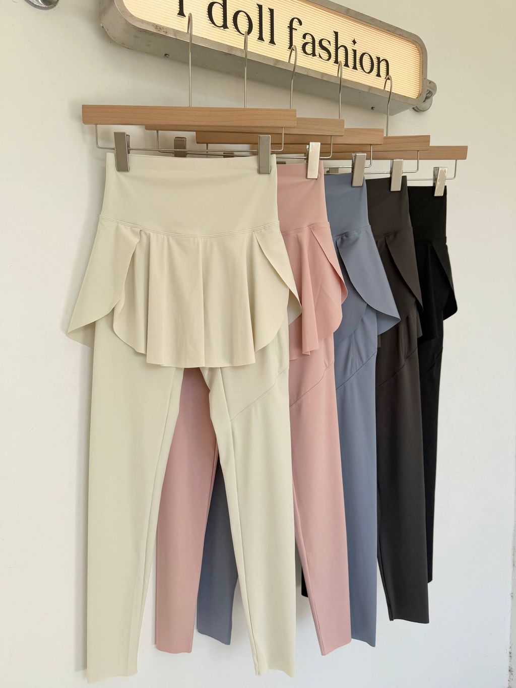 photo_6168013215829266309_w