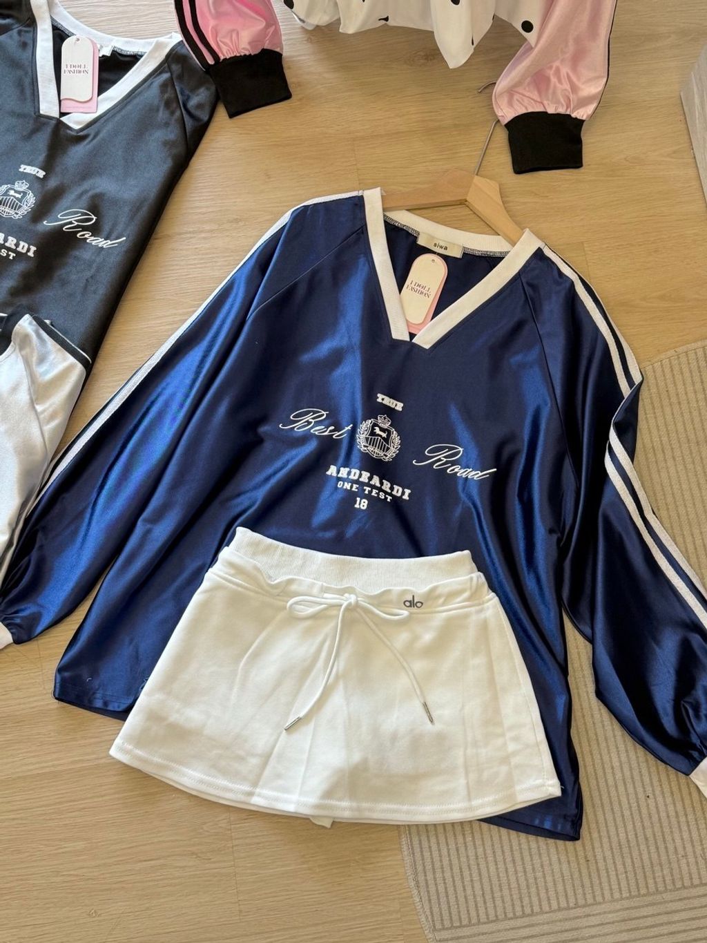 photo_6224248846133431555_y