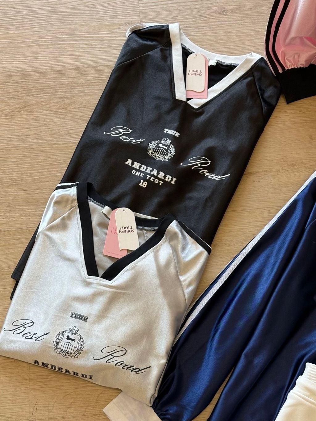 photo_6224248846133431556_y