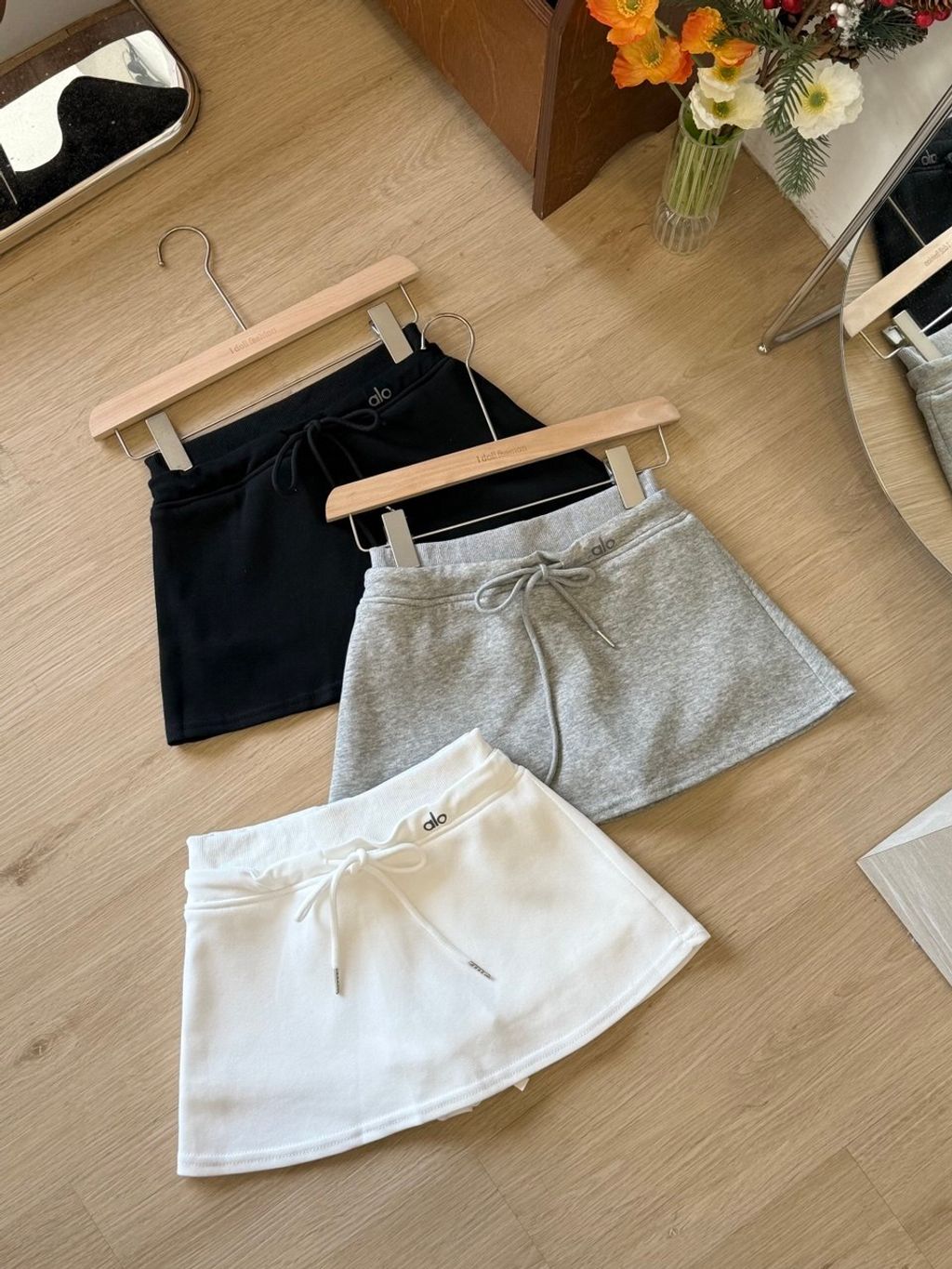 photo_6224248846133431574_y