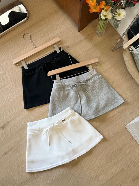 photo_6224248846133431574_y