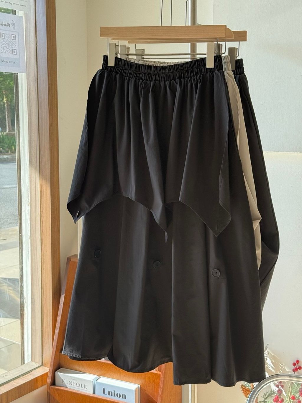 photo_6239930965732036400_y