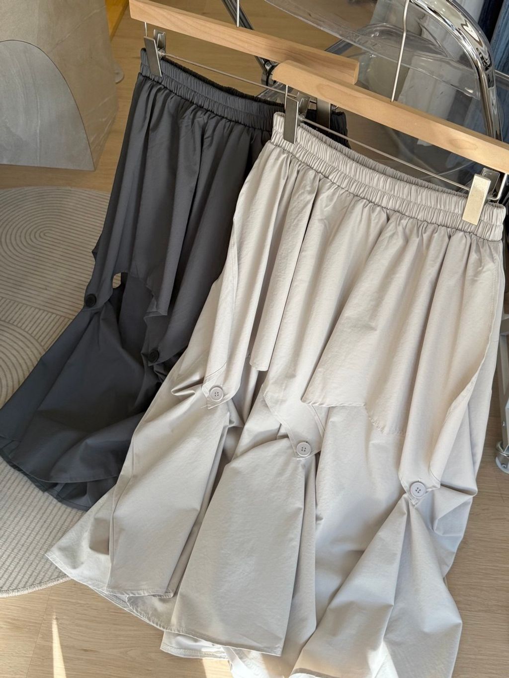 photo_6239930965732036402_y