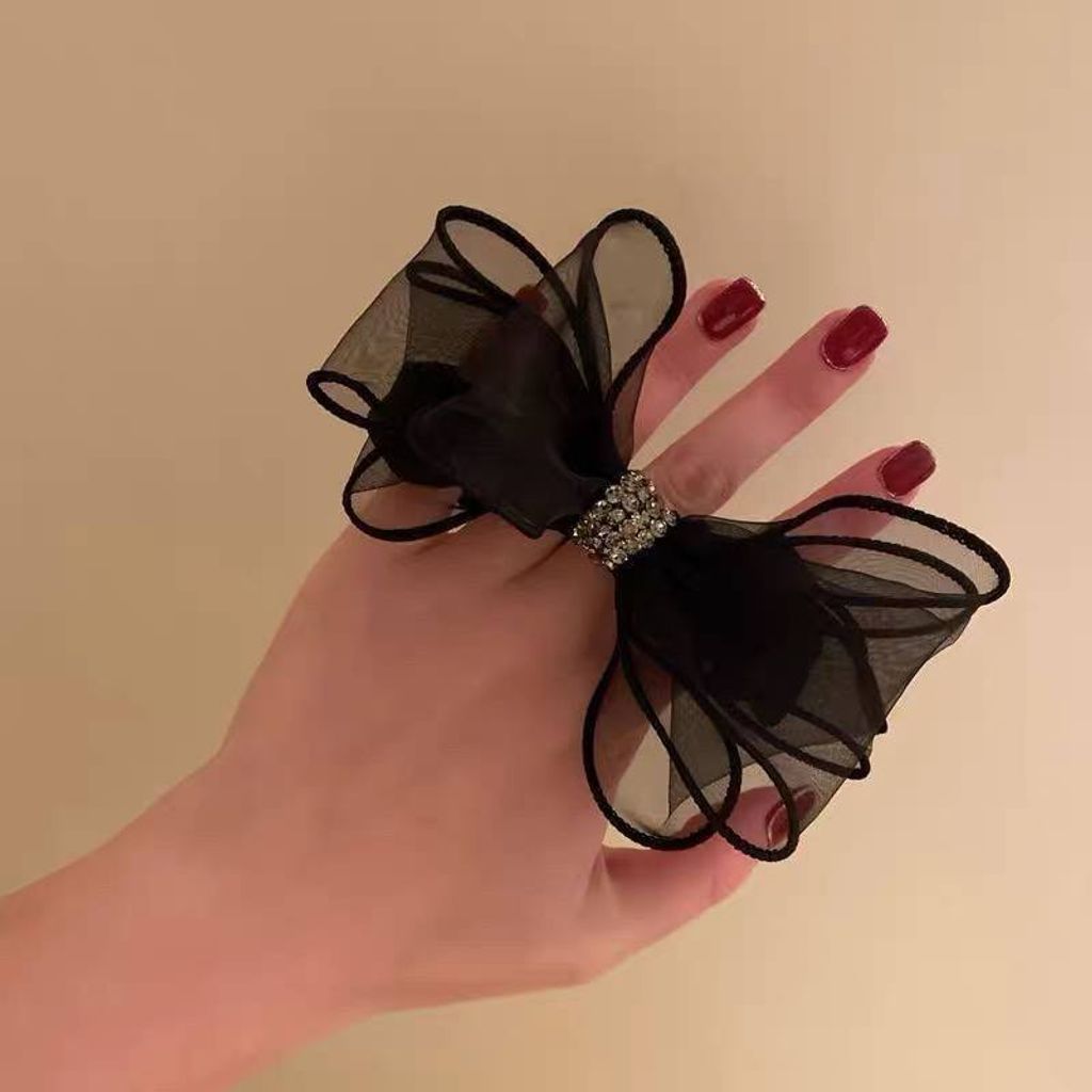 photo_6244347845674733181_x