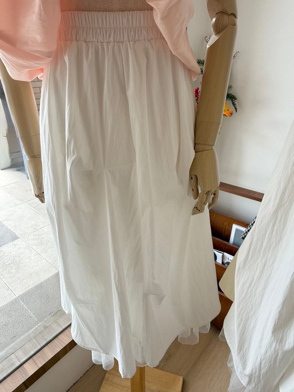 photo_6327773453637239618_y