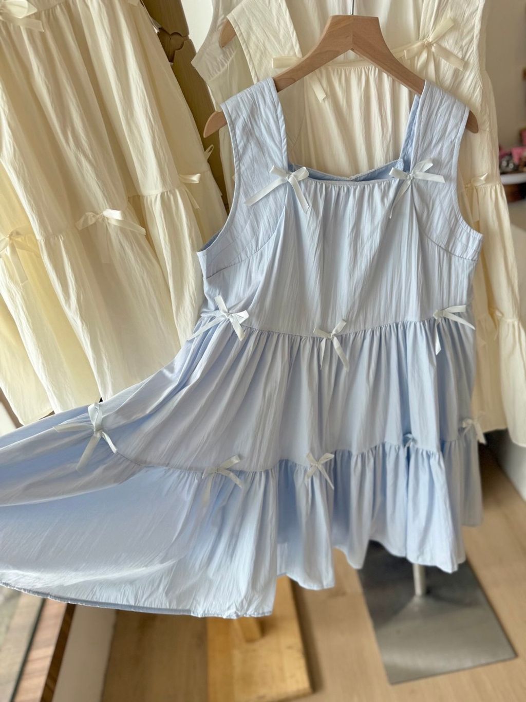 photo_6327773453637239766_y