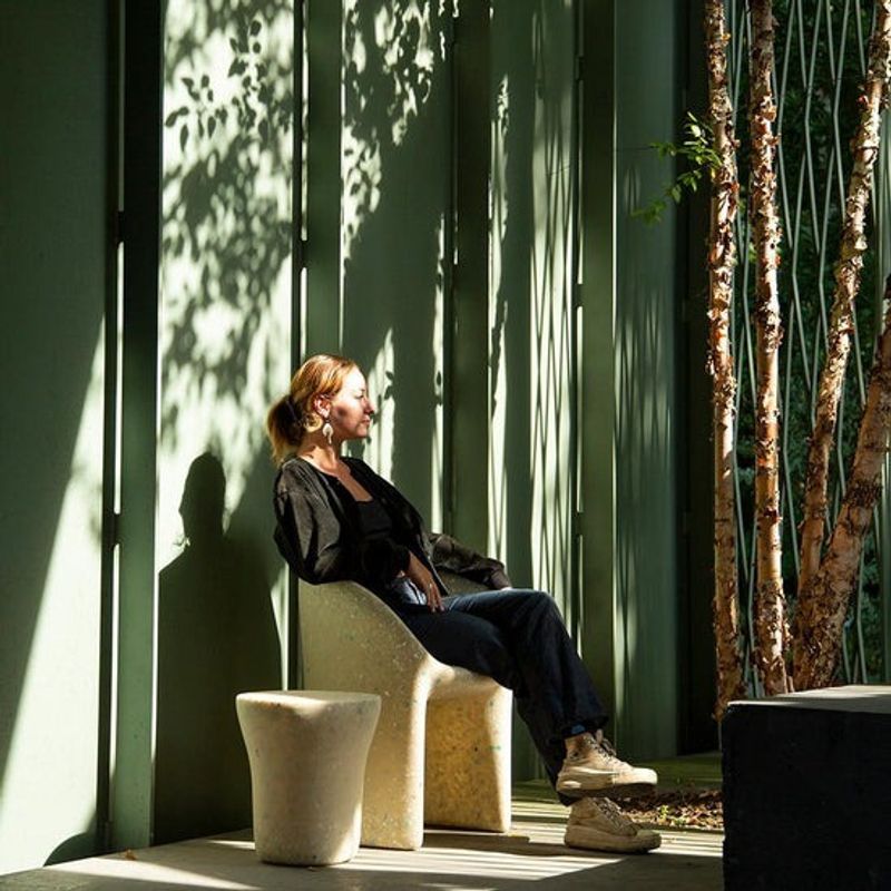 RichardArmchair_JudySideTable_Be (1)