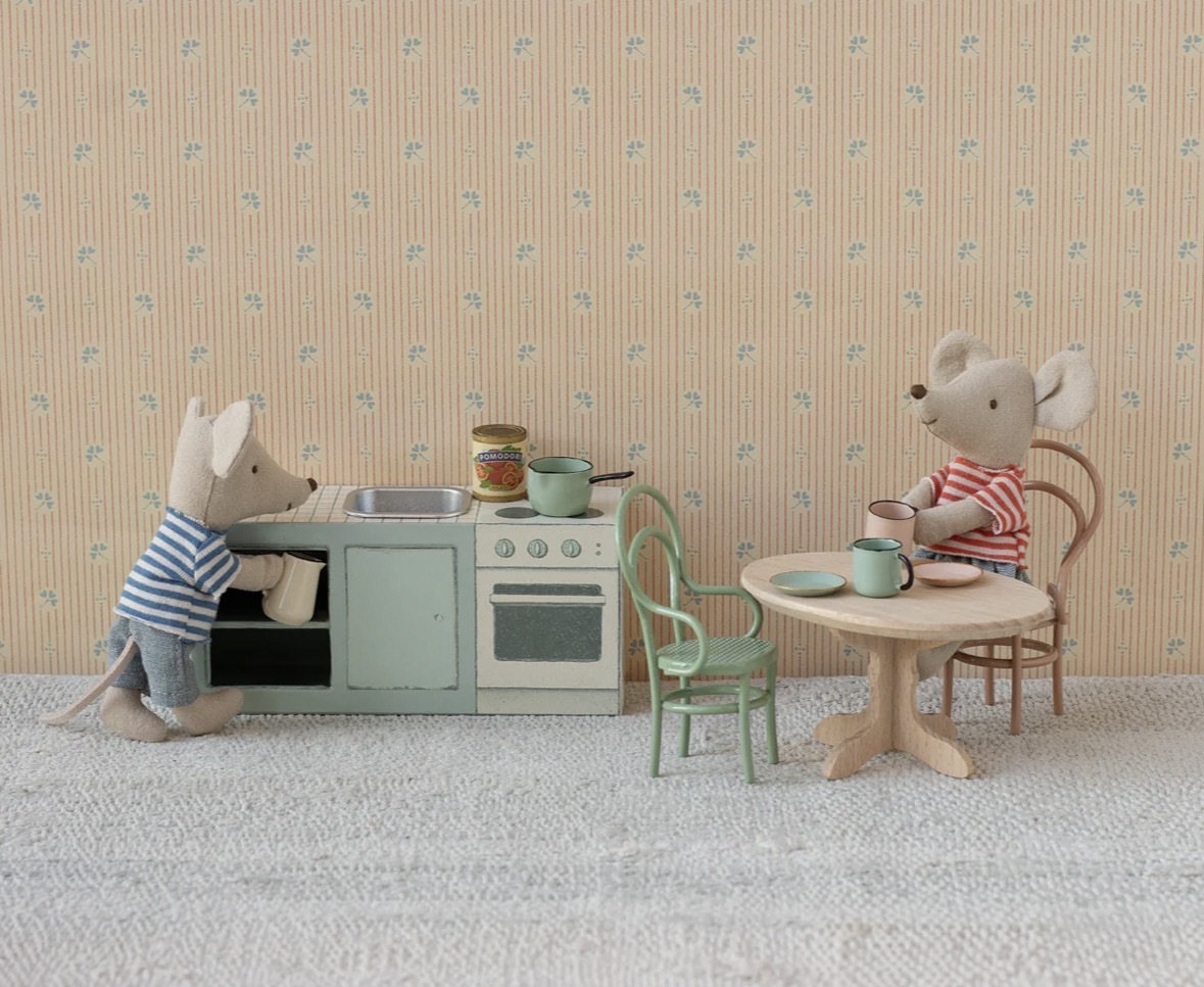 Maileg kitchen counter