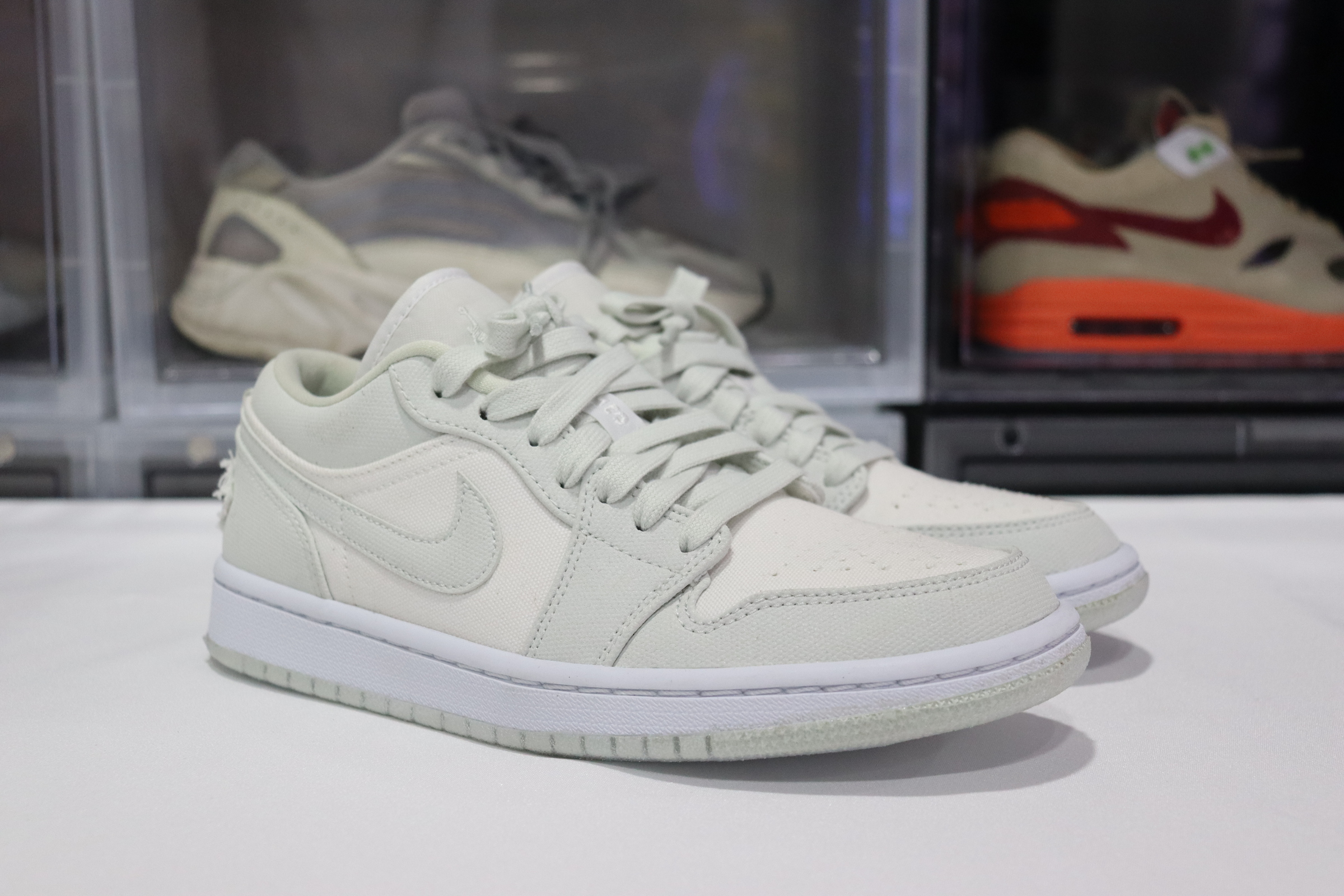 jordan 1 low aura
