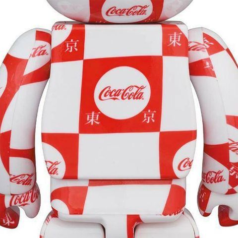 bearbrick-100-400-set-atmos-coca-cola-tokyo-back-urban-attitude_620x.jpeg