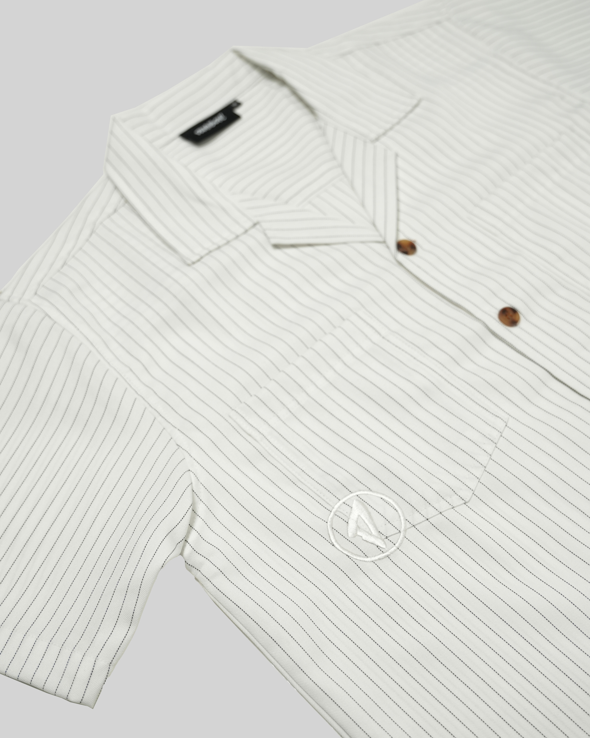 WHITE SHIRT 3.jpg