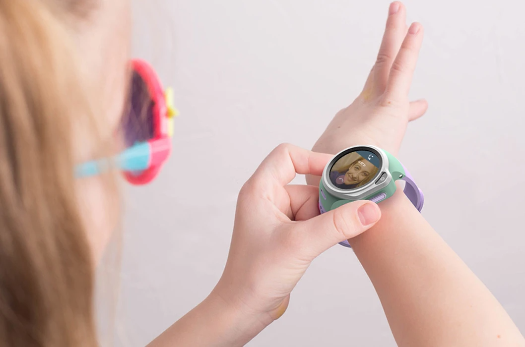myFirst Fone R1 - Smart watch phone for kids with gps tracker and MP3 Player